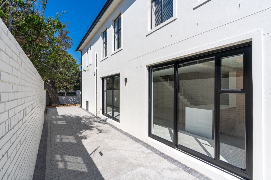 To Let 3 Bedroom Property for Rent in Pinelands Western Cape